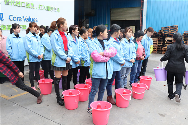 3.8女神節(jié)，華奇女神一起祝天下女神節(jié)日快樂(lè)！